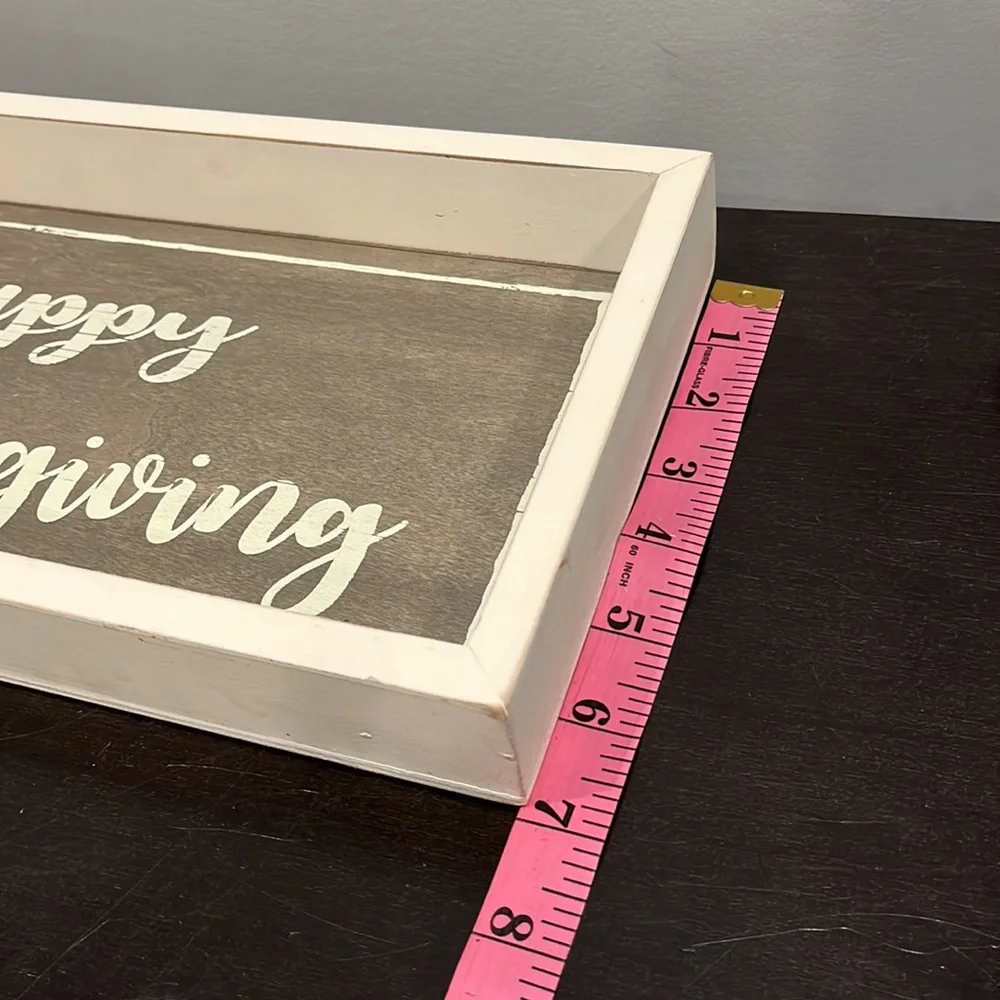 Quill to Paper | Happy Friendsgiving Decor